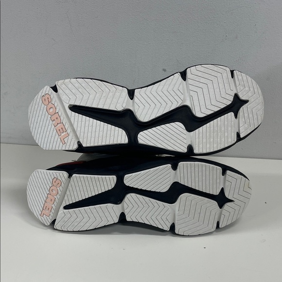 New Sorel Kinetic Rngd Caribou Boots Grey Green Alpine Tundra Size 8.5 - Picture 9 of 9